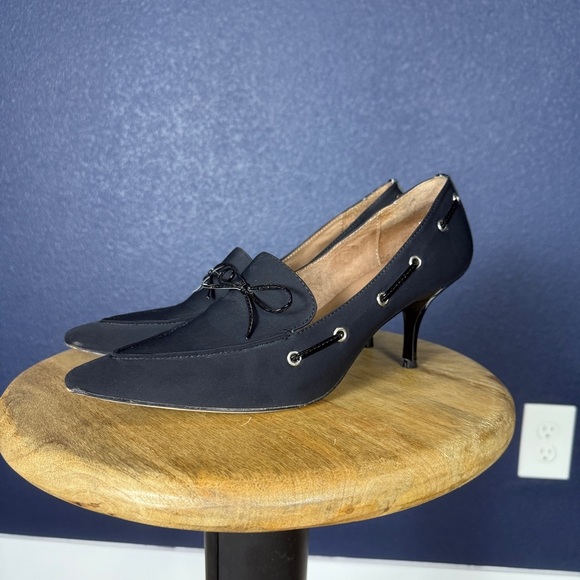 Donald J. Pliner Black Heels - Picture 1 of 9